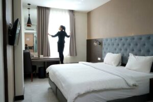 Rayakan Hari Jadi Ke Tiga, Opa Hotel Palembang Santuni Anak Panti Asuhan