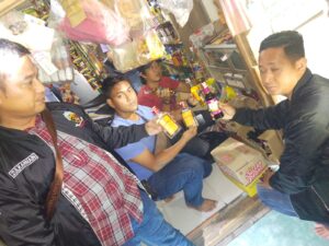 Resahkan Warga Warung Remang Remang Di OI Digeledah Polisi, Ditemukan Miras Dan Tuak