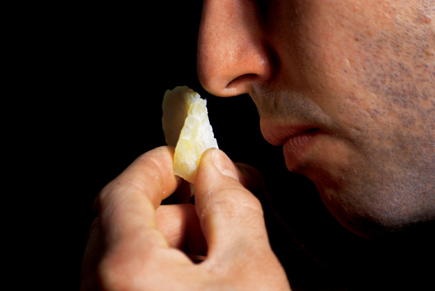 Terapi Anosmia untuk Menyembuhkan Penciuman yang Hilang