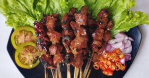 Hati – Hati Makan Sate Kambing Berlebihan
