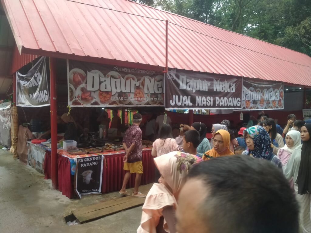 Dapur Neka Ikut Ramaikan Perayaan Cap Go Me Di Pulao Kemaro