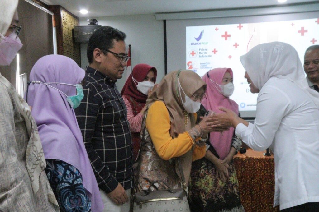 Adakan Donor Darah, Fitrianti Agustinda Apresiasi Acara HUT BPOM Palembang