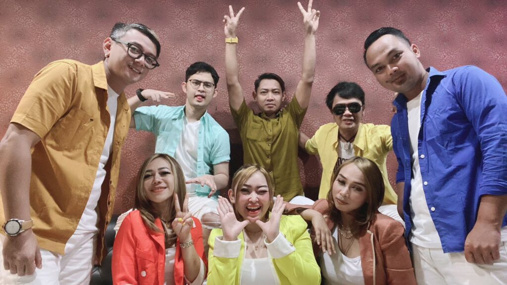 Nonkrong Di TheVenus Golden Hall Bakal Dihibur Penampilan R Two Band