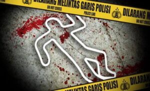 Tabrak Buntut Truk, Seorang Wanita Tergeletak Sekarat