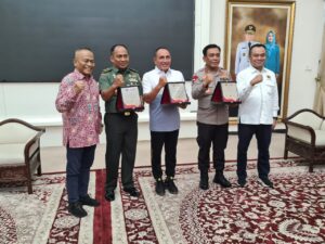 Sukses Pelaksanaan HPN 2023, Ketum PWI Pusat Berikan Penghargaan untuk Gubsu, Kapoldasu dan Pangdam 1/BB