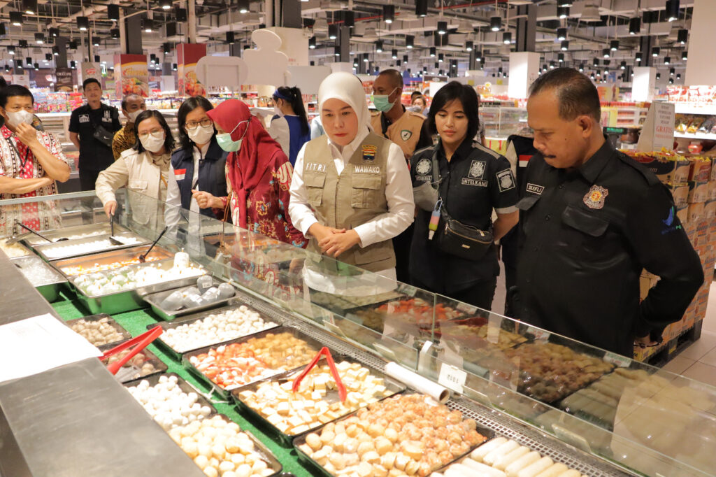 Cek Ketersediaan Sembako, Wawako Palembang : Stok Aman Hingga Akhir Tahun