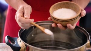 Hindari Stroke dan Penyakit Jantung Coba Diet Garam