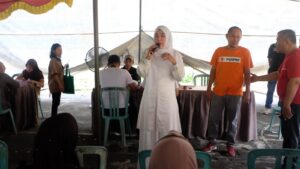 Wawako Palembang Kawal Langsung Distribusi Bantuam Beras Gratis Untuk Warga