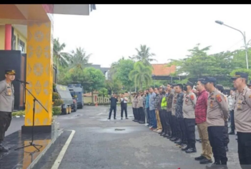 Ribuan Personel Polisi Amankan Peringatan Hari Buruh Di Palembang
