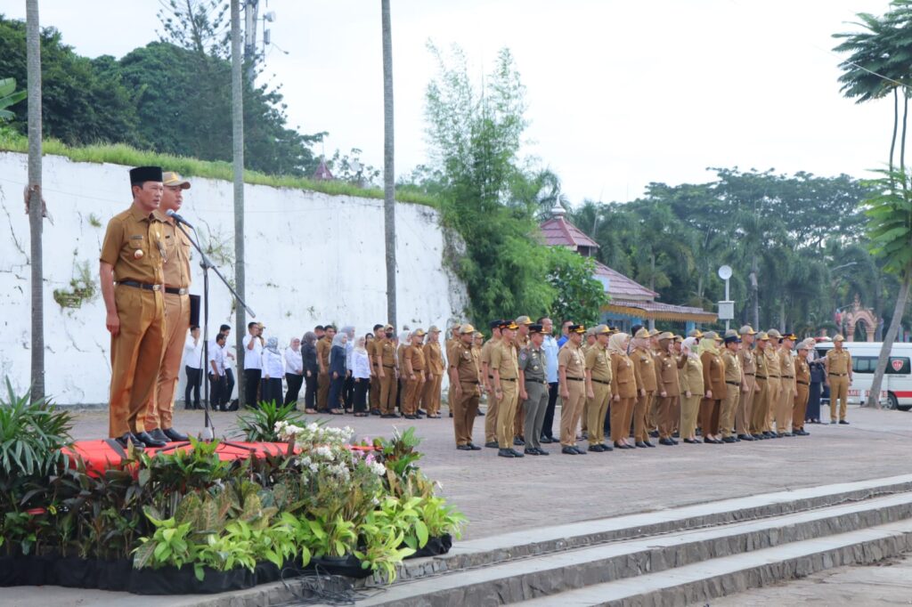 Harnojoyo Pimpin Apel Gabungan Pegawai Pemkot Palembang