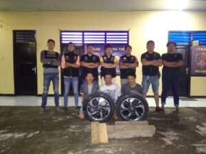 Resahkan Warga, Pelaku Pencurian Ban Mobil Saat Parkir Dibekuk Tim Polsek Indralaya