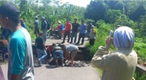 Jembatan Ambruk, Akses Warga Payaraman ke Muara Kuang Terputus