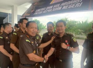 Peringati HUT Perjasa, Kejari OI Beri Apresiasi Bagi Pegawai Terbaik