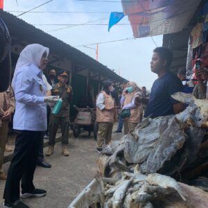 Hindari Penyebaran Makanan Dan Obat Berbahaya Wawako Palembang Kembali Sidak Pasar