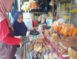 Jelang Idul Adha, Pedagang Kue Ogan Ilir Kebanjiran Pesanan