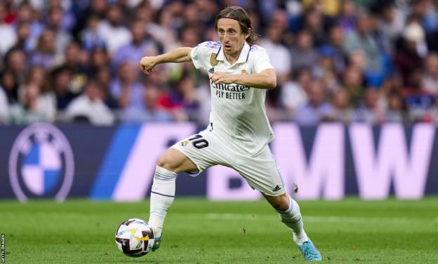 Luka Modric Perpanjang Kontrak di Real Madrid