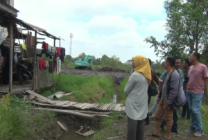 Kisruh Lahan Sengketa, Warga Geruduk Kantor Jakabaring Permai