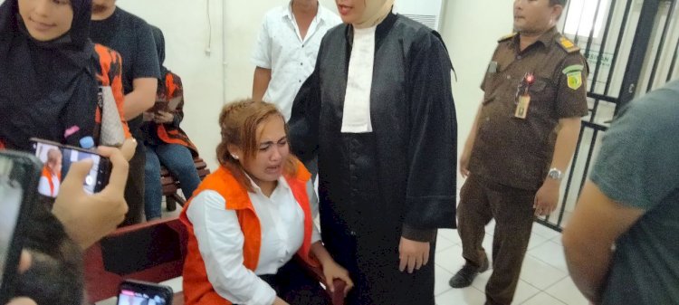 Dalam Sidang Lina Mukherjee Mengaku Refleks Ucap Bismillah Saat Makan Babi