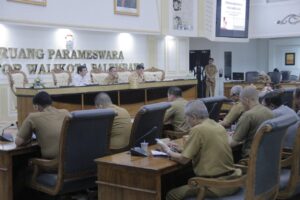 Ratu Dewa Imbau Warga Palembang Tidak Bakar Sampah Dan Lahan