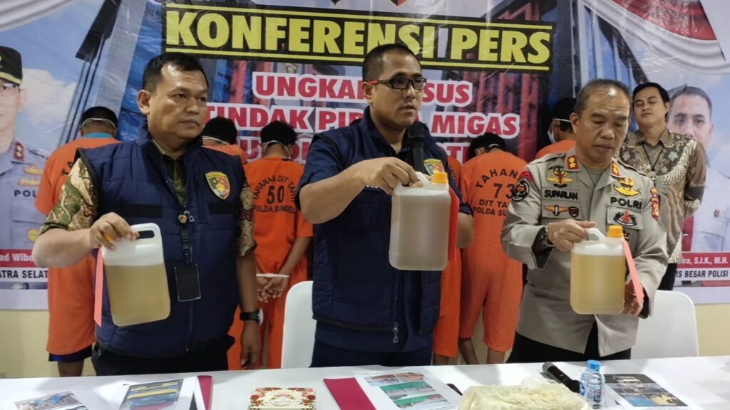 Polda Sumsel Gagalkan Penyelundupan Minyal Ilegal, Amankan Barang Bukti 81 Ton Minyak