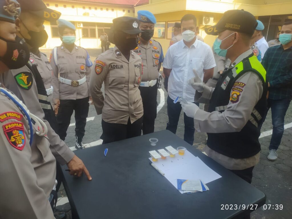 Mendadak Anggota Polres Ogan Ilir Dilakukan Tes Urine