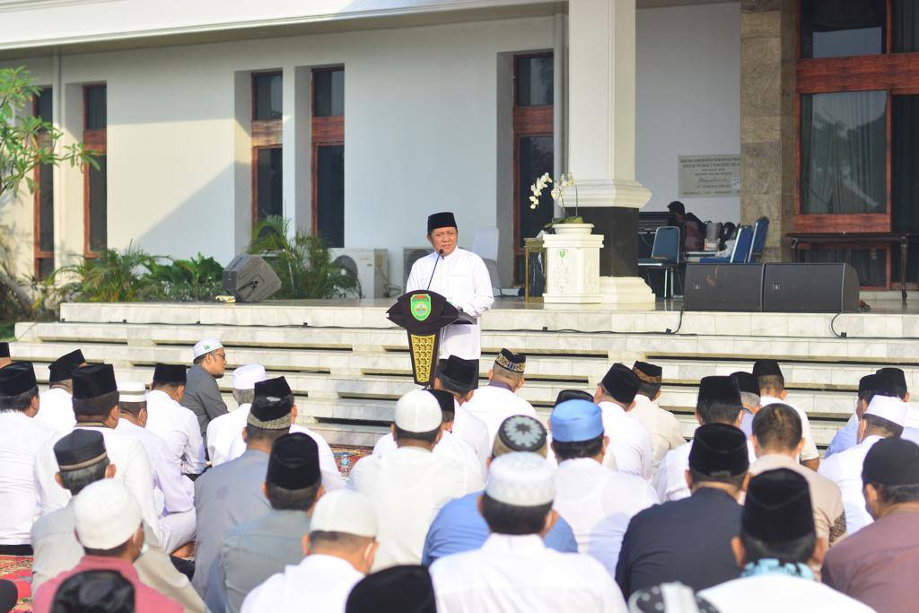 Pemprov Sumsel Laksanakan Sholat Istisqo Berjamah di Griya Agung