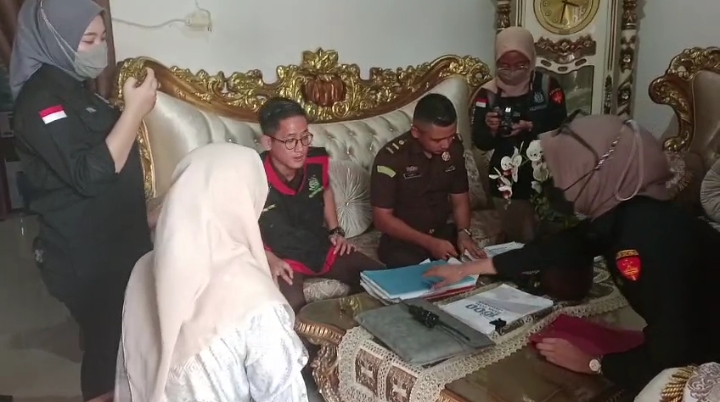 Tim Pidsus Kejari Geledah Rumah Mantan Komisoner Bawaslu OI Terkait Korupsi Hibah Pilkada 2020