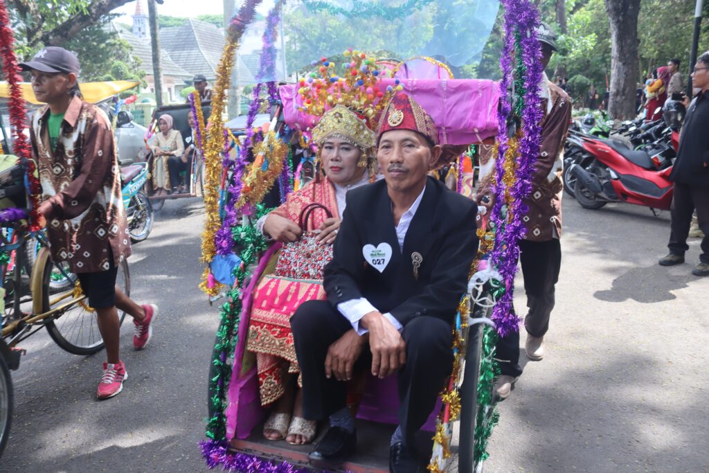 Pasangan Nikah Massal Di Palembang Bisa Berbulan Madu Di Rumah Dinas Walikota