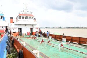 Anggota Korem Gapo Palembang Tangkap Kapal Diduga Angkut BBM Ilegal