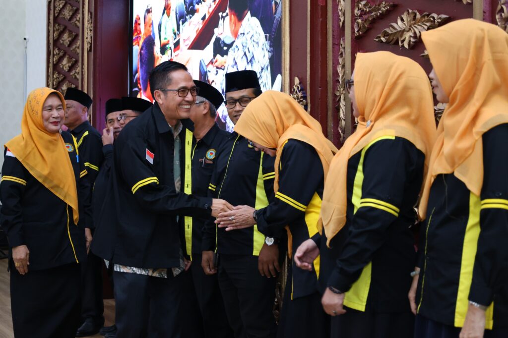 Forum Komunikasi Keluarga Ngulak Dilantik, Ratu Dewa Ingatkan Pentingya Sinergi Dukung Pemkot Palembang