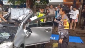 Sopir Minibus Tewas Lima Penumpang Alami Luka Usai Laka Tunggal