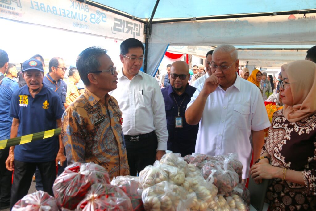 Pemprov Sumsel Bersama Stakeholder Gelar Pasar Murah
