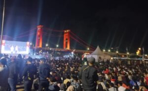 Masyarakat Palembang Tumpah Ruah Saksikan Nobar Indonesia Lawan Uzbekistan Di BKB