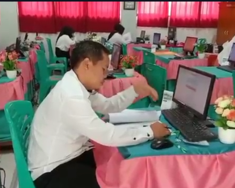 82 Peserta Panwascam Muaraenim Jalani Tes Tertulis