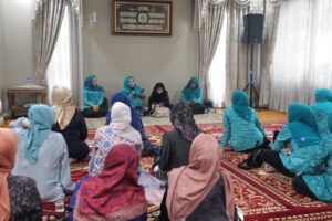 Pj Ketua TP PKK Sumsel Melza Elen Setiadi Gelar Pengajian Perpisahan Dengan Pengurus PKK dan DWP Sumsel