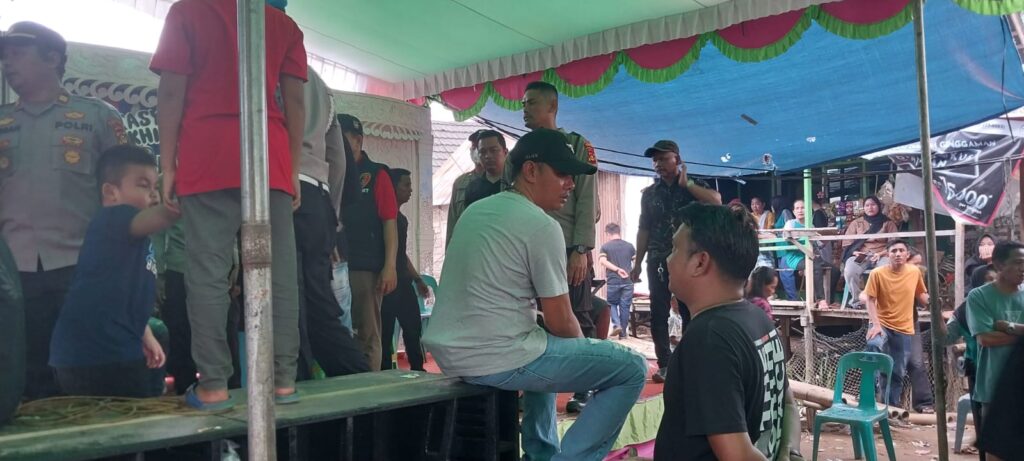 Pesta Miras Di Hajatan Dibubarkan, Polisi Sita Alat DJ