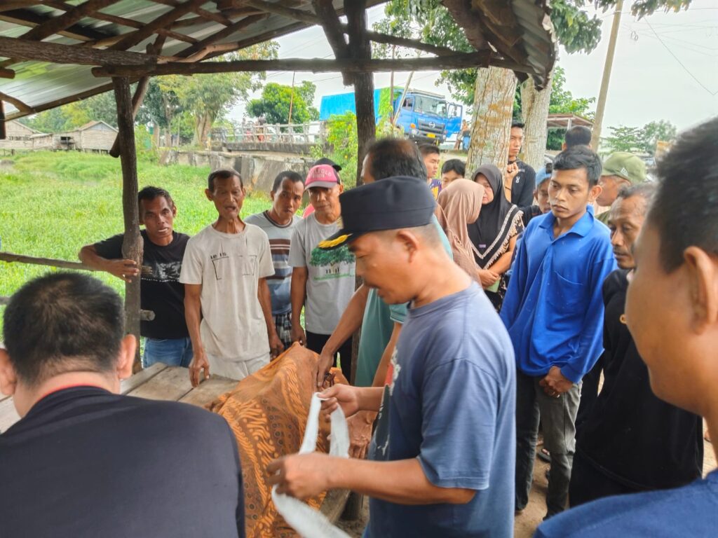Geger, Penemuan Jasad Pria Di Pondok Desa Seri Bandung