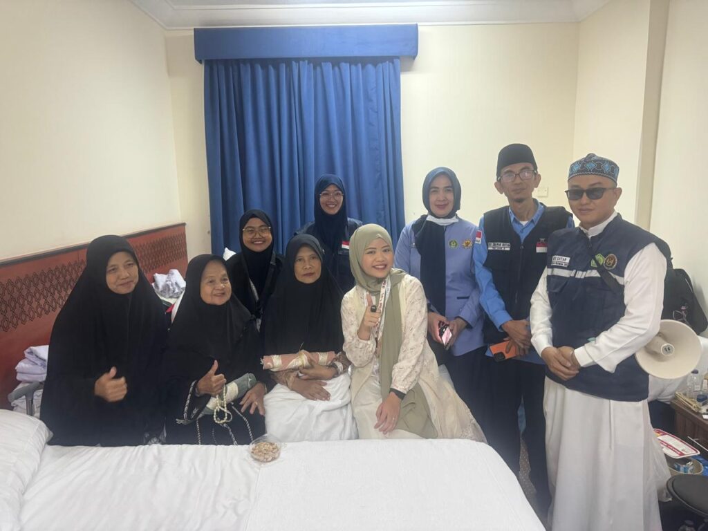 Anggota DPD RI Ratu Tenny Temui Jamaah Haji Sumsel, Soroti Kendala Transportasi hingga Kartu Nusuk
