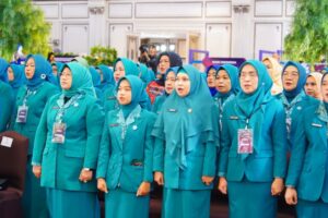 Ketua TP PKK Muba Hadiri Peringatan HKG ke-53 dan Hingga Rakerda Dekranasda Sumsel 2025