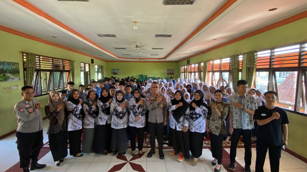 Dari Kampanye Anti Narkoba hingga Kisah Sukses Alumni, MPLS SMK PGRI 1 Palembang Penuh Inspirasi
