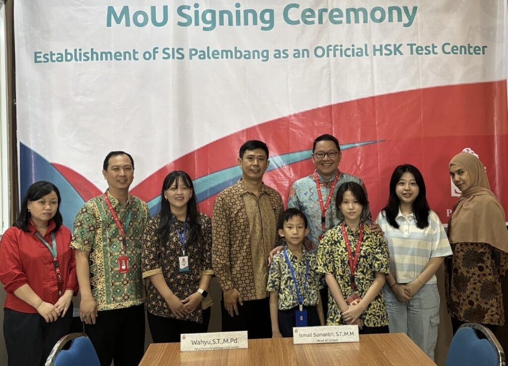 SIS Palembang Resmi Jadi Pusat HSK, Perkuat Pendidikan Global Siswa