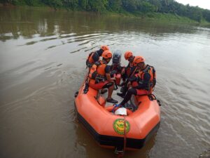 Pencarian Balita Yang Tenggelam Di Sungi Musi Muara Lakitan