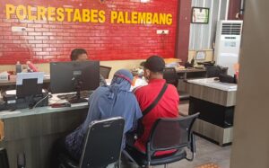 Guru di Palembang Dipolisikan karena Teror Pesan Ojol Jemput Anak Remaja 15 Kali
