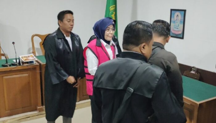 Skandal Korupsi Dana PMI Palembang: Fitrianti Agustinda dan Suami Didakwa Tilap Rp4 Miliar