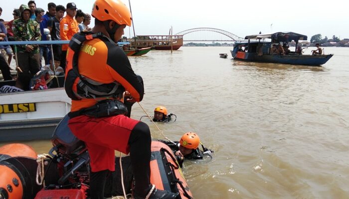 Pria Diduga Tenggelam di Sungai Musi, Tim SAR Palembang Kerahkan Personel