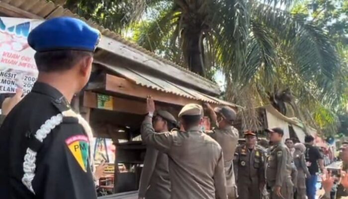 Tertibkan PKL di Trotoar, Satpol PP Kembalikan Fungsi Trotoar untuk Pejalan Kaki