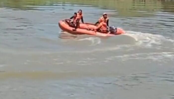 Bocah 12 Tahun Hilang Terseret Arus Saat Mandi di Sungai Ogan