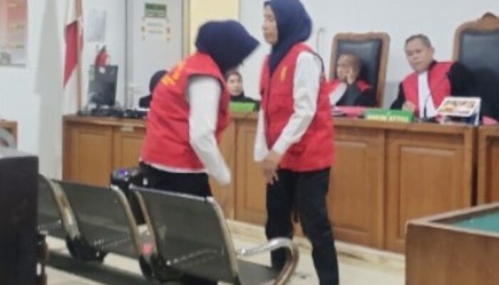 Tipu Tetangga Rp63 Juta, Ibu dan Anak di Palembang Dihukum 2 Tahun