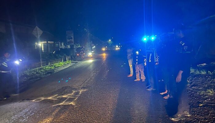 Motor Tergelincir Saat Mendahului, Arjuna Tewas Dilindas Truk Treler