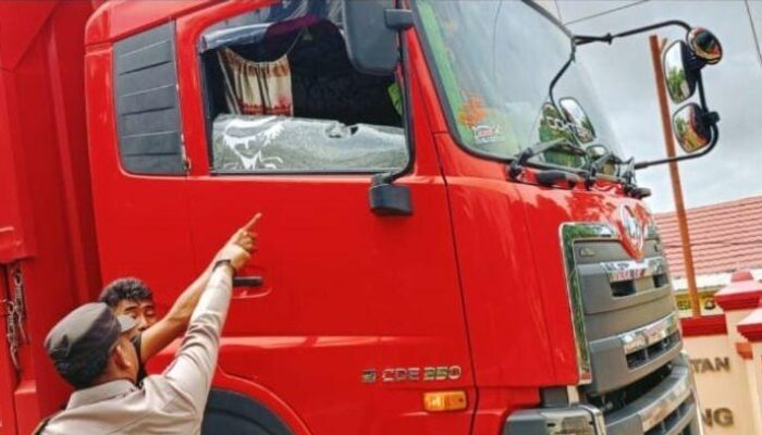 Viral Lempar Kaca Mobil, Preman Perlintasan KA Dibekuk Polisi